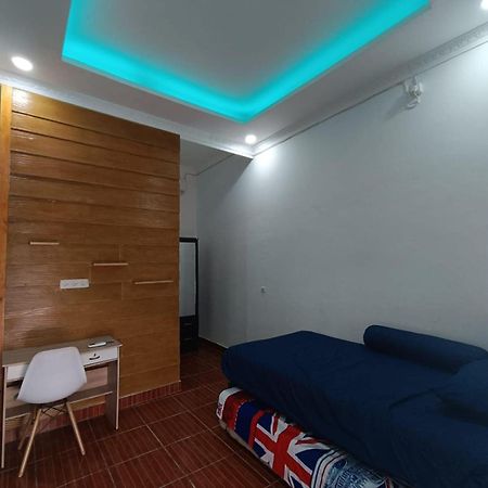 Oyo Life 92977 Neba Kost Aesthetic Hotell Peladen Eksteriør bilde