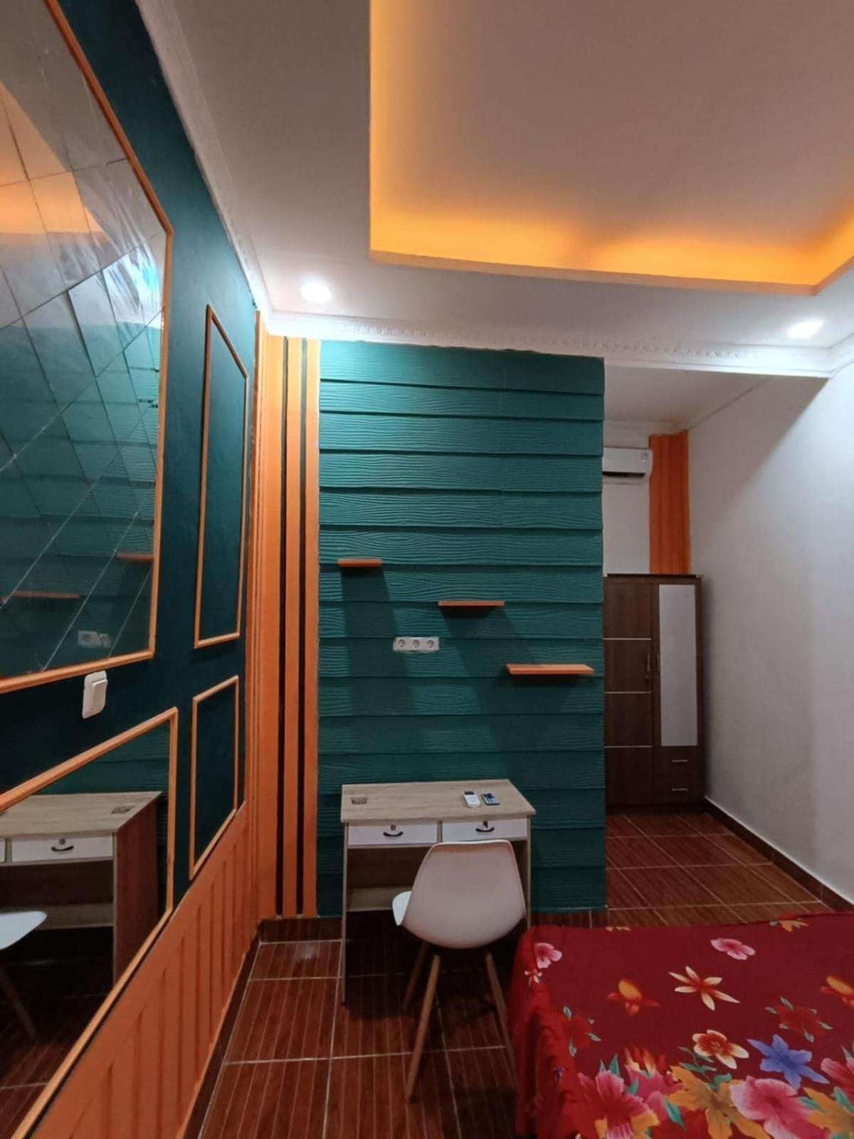Oyo Life 92977 Neba Kost Aesthetic Hotell Peladen Eksteriør bilde